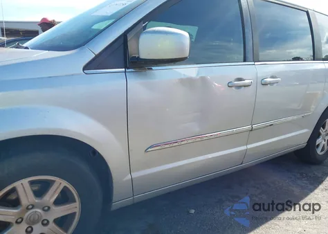 2012 Chrysler Town & Country Touring from USA, damaged, VIN 2C4RC1BG3CR375597
